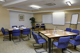 blunsdon-house-hotel-meeting-space-08-83070.jpg