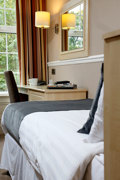 new-kent-hotel-bedrooms-43-83326-OP.jpg