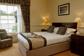 lamphey-court-hotel-bedrooms-16-83424.jpg