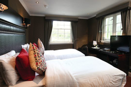 eglinton-arms-hotel-bedrooms-11-83533.jpg