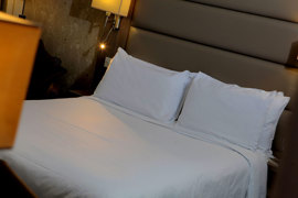 pontypool-metro-hotel-bedrooms-18-83543.jpg