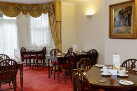 swiss-cottage-hotel-dining-09-83650.jpg