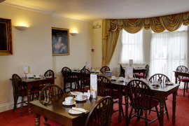 swiss-cottage-hotel-dining-11-83650.jpg