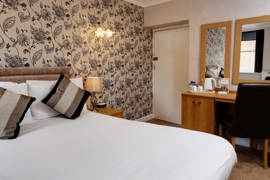 george-hotel-bedrooms-13-83695.jpg