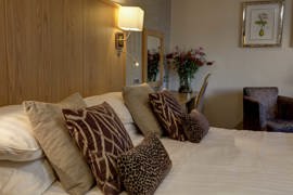 ambleside-salutation-hotel-bedrooms-86-83750.jpg