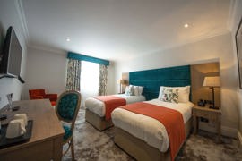 abbots-barton-hotel-bedrooms-09-83796.jpg