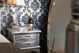 lancashire-manor-hotel-bedrooms-12-83923.jpg