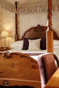 oaklands-hall-bedrooms-60-83943-OP.jpg