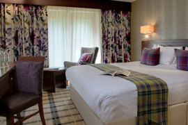 grims-dyke-hotel-bedrooms-65-83956.jpg