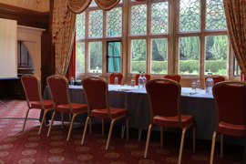 grims-dyke-hotel-meeting-space-04-83956.jpg