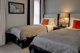 ten-hill-place-hotel-bedrooms-30-84207.jpg