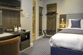 vauxhall-hotel-bedrooms-08-84215.jpg