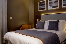 vauxhall-hotel-bedrooms-09-84215.jpg