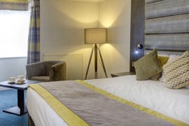 the-watermill-hotel-bedrooms-05-84247.jpg