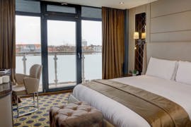 the-putney-hotel-bedrooms-02-84258.jpg