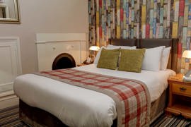 the-judds-folly-hotel-bedrooms-08-84264.jpg