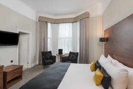 new-continental-hotel-bedrooms-63-84281.jpg