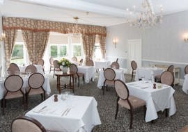 Flitwick-manor-dining-04-84315.jpg