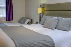 fortune-hotel-bedrooms-09-84347.jpg