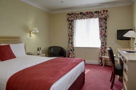 reading-calcot-hotel-bedrooms-14-84395.jpg